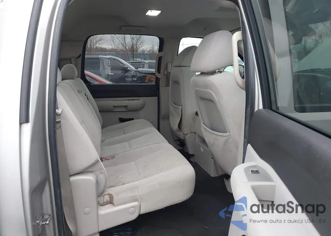 2GCEK13M671605787: 44104992