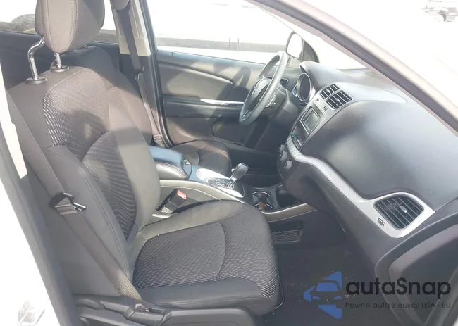 3C4PDCAB4HT705211: 44104994