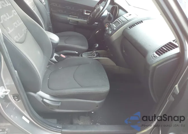 KNDJT2A61D7523051: 44105024