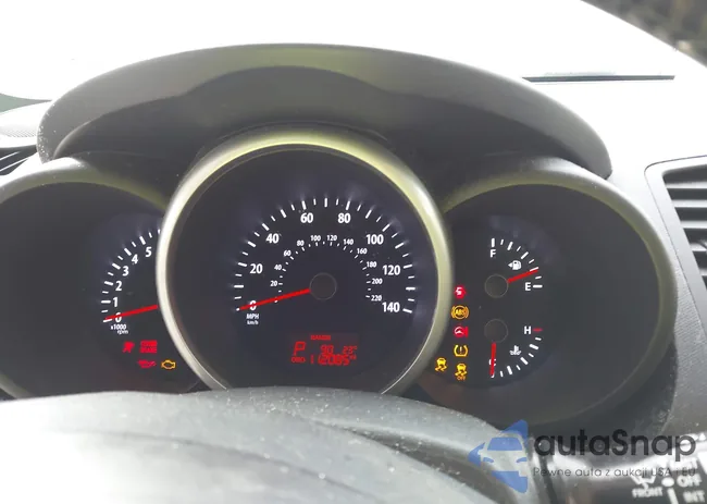 KNDJT2A61D7523051: 44105024