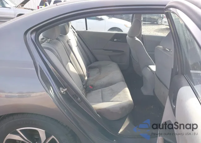 1HGCR2F37GA174072: 44105099