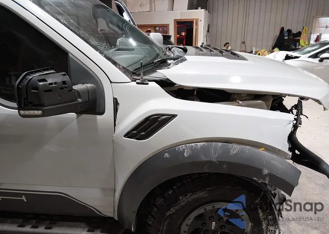 1FTFW1RG2HFA94924: 44104271