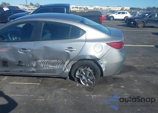 JM1BM1T72F1236275: 44104305