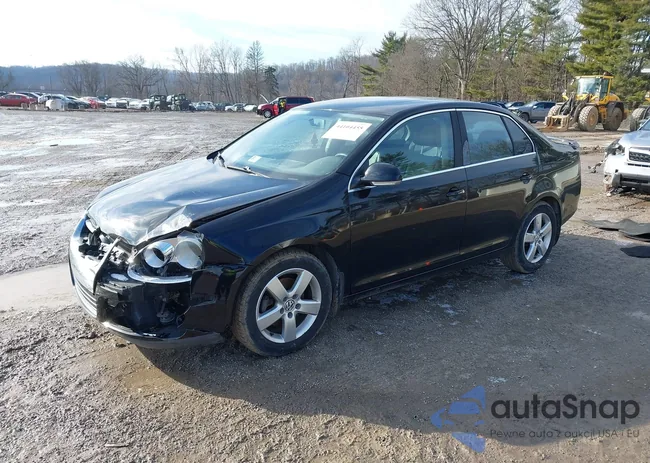 3VWRM71K79M032195: 44104455