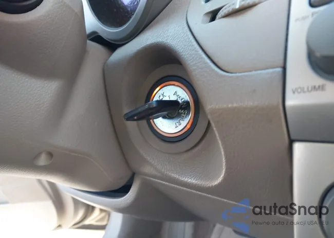 1N4BA41E14C900777: 44104526