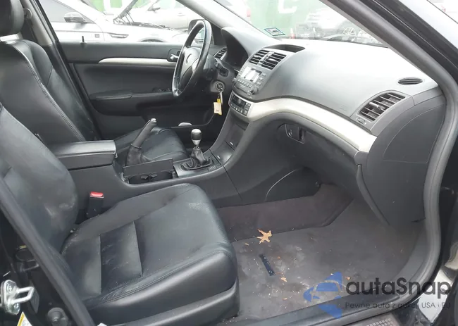 JH4CL95874C031319: 44104534