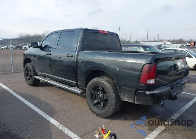 1C6RR7KT6HS823536: 44105580