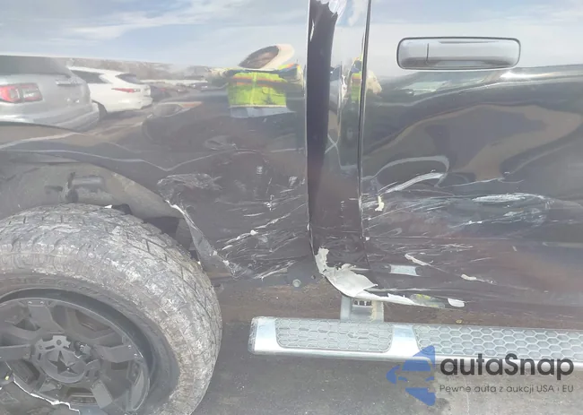 1C6RR7KT6HS823536: 44105580