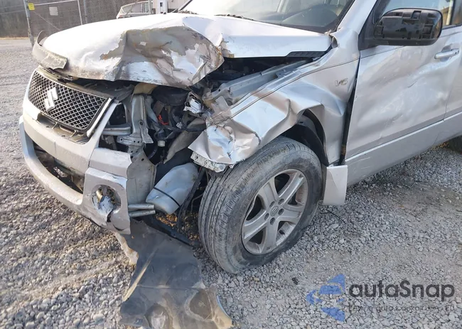 JS3TD947564105794: 44105692