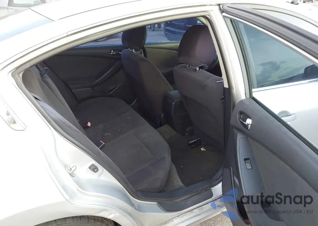 1N4AL2AP4CC211682: 44105694