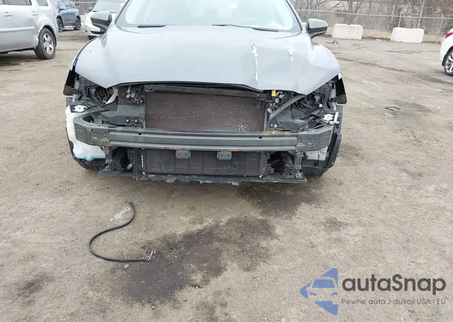 3FA6P0HD3JR250997: 44105759