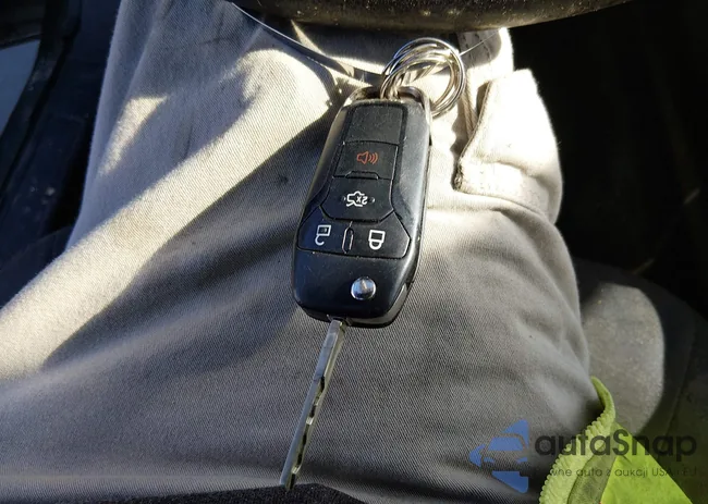 3FA6P0H71GR390548: 44105774