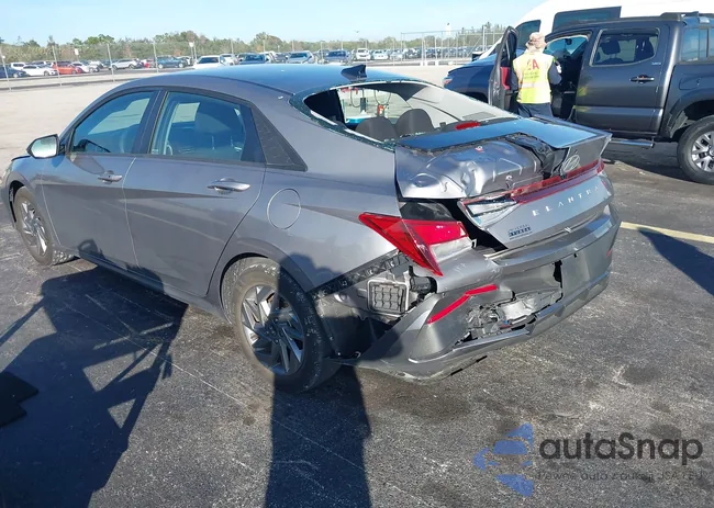 KMHLM4DG1RU740366: 44105789