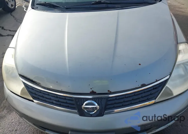 3N1BC13E07L398582: 44105849