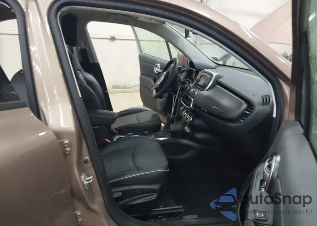 ZFBCFYCB8HP614520: 44105877