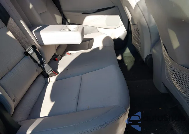 KM8J3CA44HU566693: 44105931