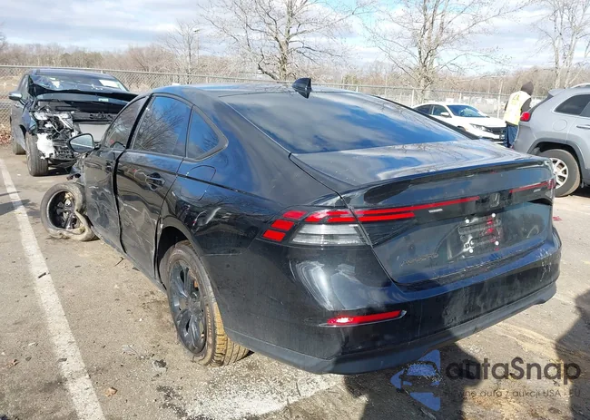 1HGCY1F34PA033893: 44105946