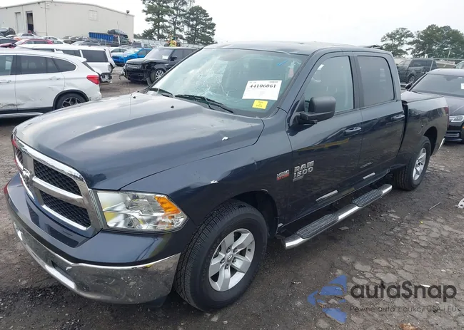 1C6RR6TT2KS693870: 44106061