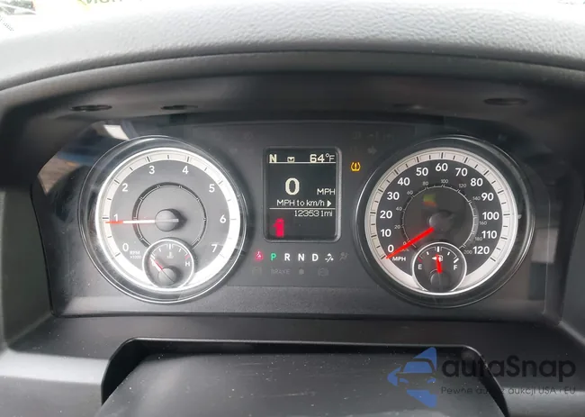 1C6RR6TT2KS693870: 44106061