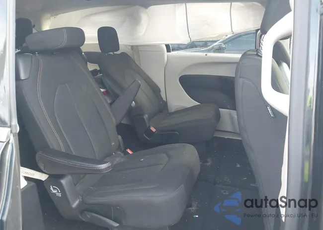 2C4RC1FG9LR159182: 44105279