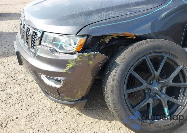 1C4RJEBG9JC340212: 44105386