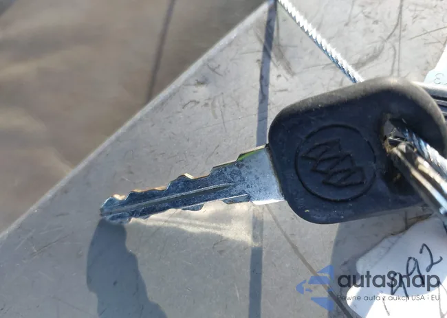 1G4CW54K824147548: 44105403