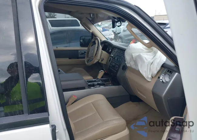 1FMJU1J56EEF56702: 44105428