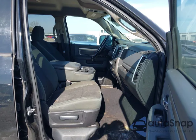 1C6RR6GT9FS510996: 44106598