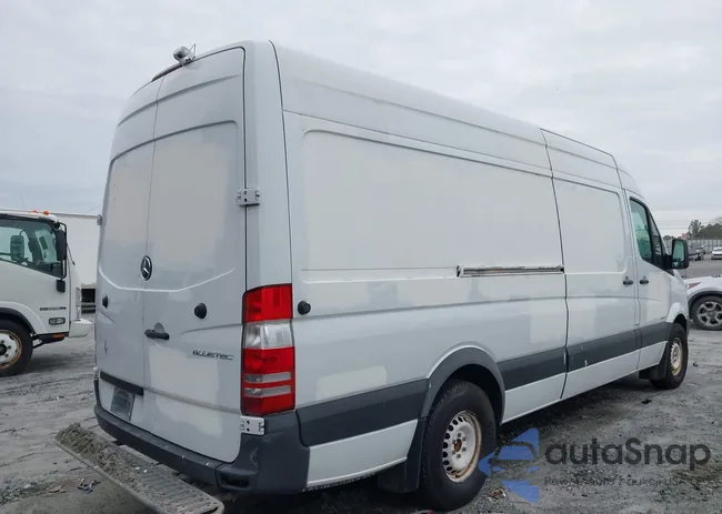 WD3PE8DB1FP123293: 44106768