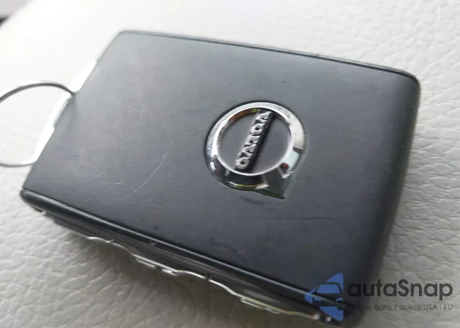 YV4102RK4J1081372: 44106832