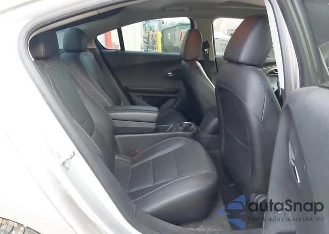 1G1RB6E47FU105113: 44106875