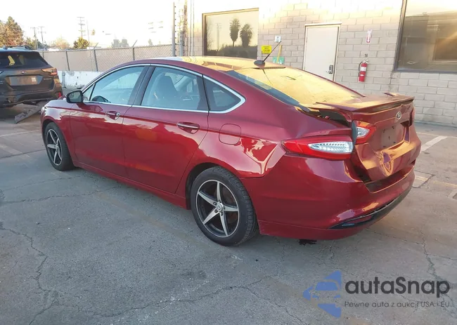 3FA6P0RU8FR306275: 44106970