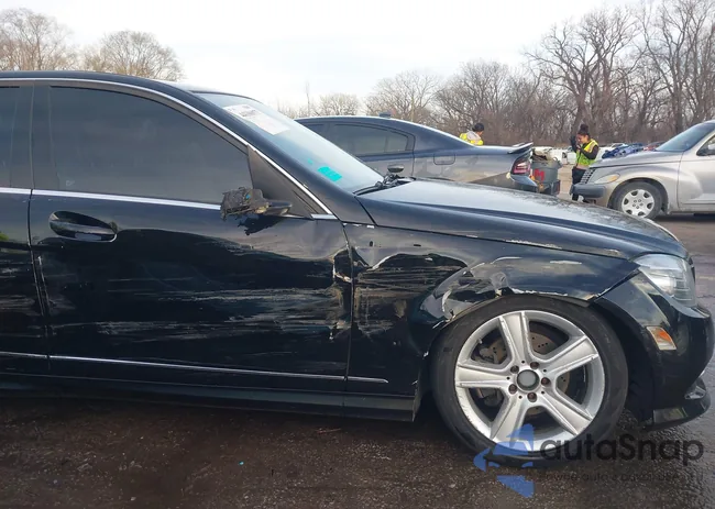 WDDGF8BB3BR167936: 44106977