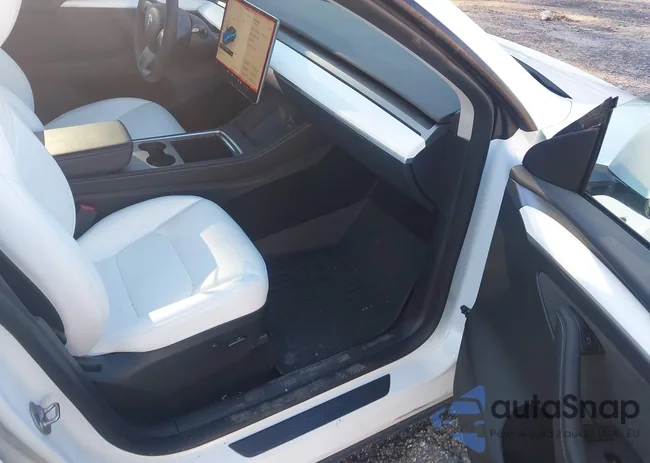 7SAYGDED2RF010631: 44107025