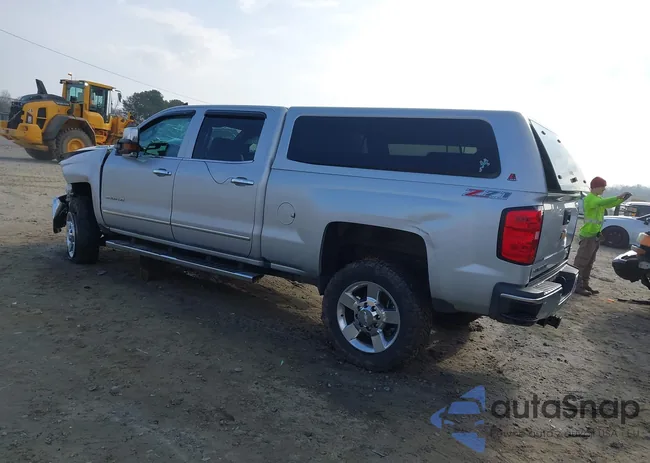 1GC1KWE81GF135947: 44107107