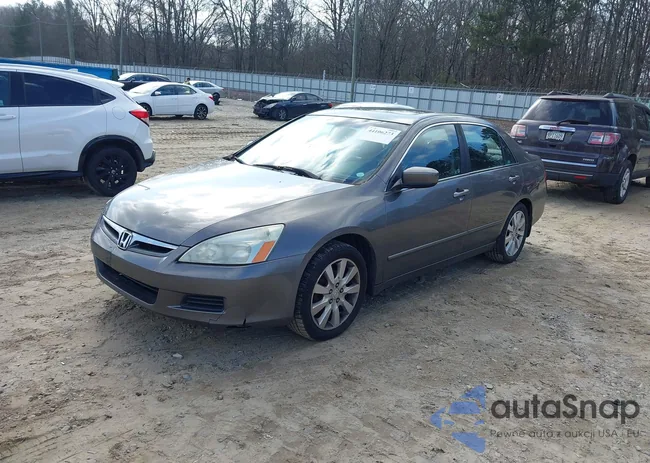 1HGCM66516A063376: 44106273