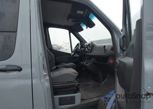 W1W4EBVY7LT032884: 44106451