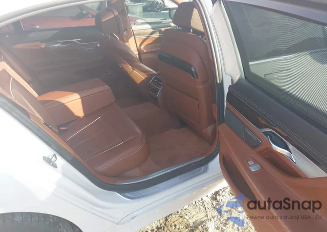 WBA7E2C55KB216501: 44107553