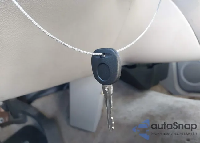 1GNFC13C28R193831: 44107561