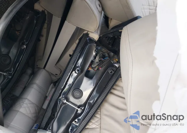 WBAJB9C59KB288258: 44107571