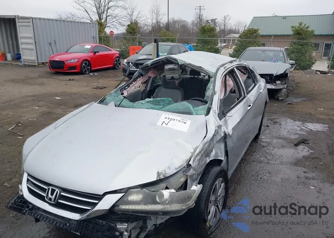 1HGCR2F33EA081398: 44107578