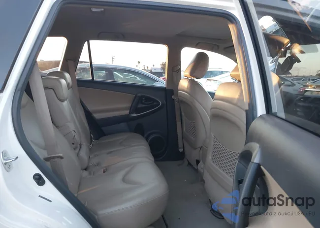 2T3YF4DV0AW029140: 44107675