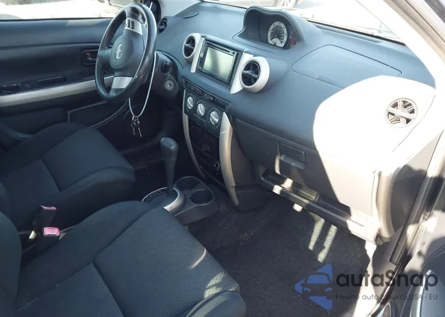 JTKKT624965004796: 44107766