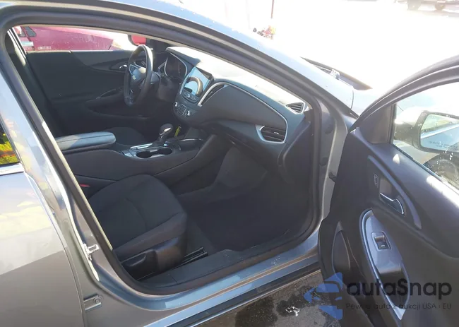 1G1ZD5ST8RF106635: 44107775