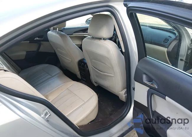 W04GS5EC2B1021366: 44107785