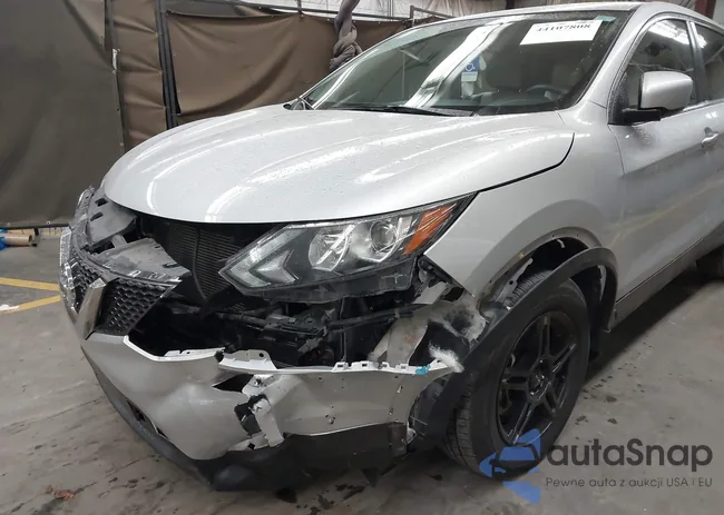 JN1BJ1CP5JW106594: 44107808