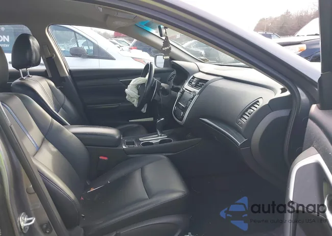 1N4AL3APXJC228909: 44107849