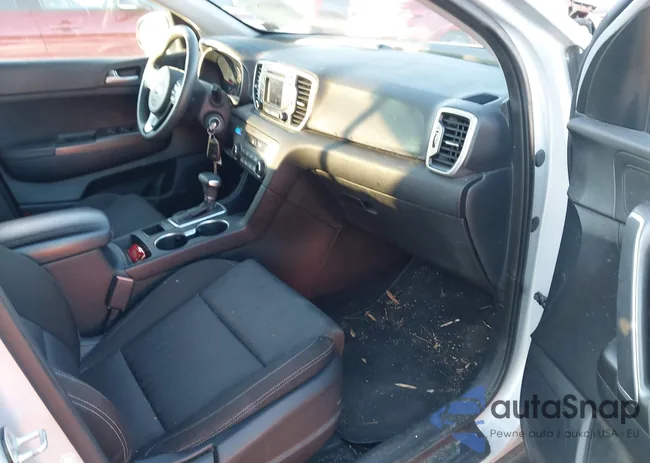 KNDPMCAC7H7039992: 44107879