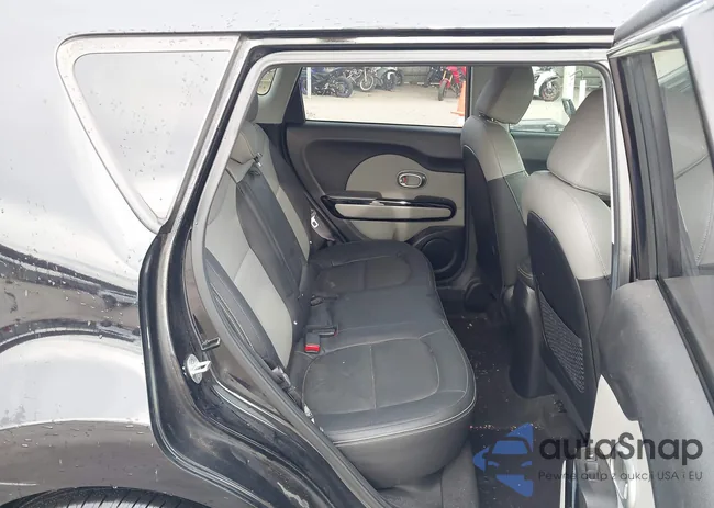 KNDJP3A55G7258236: 44107881