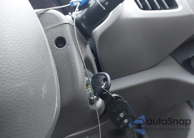 KNDPBCA28B7026351: 44107930